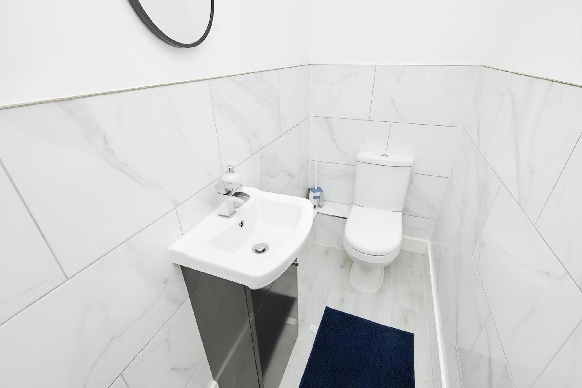 Modern Home In Derby City Centre - Free Gated Parking ภายนอก รูปภาพ